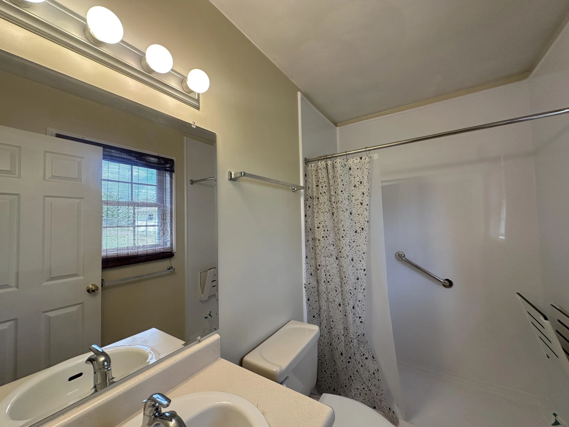 1621 24th ST NE - Photo 12