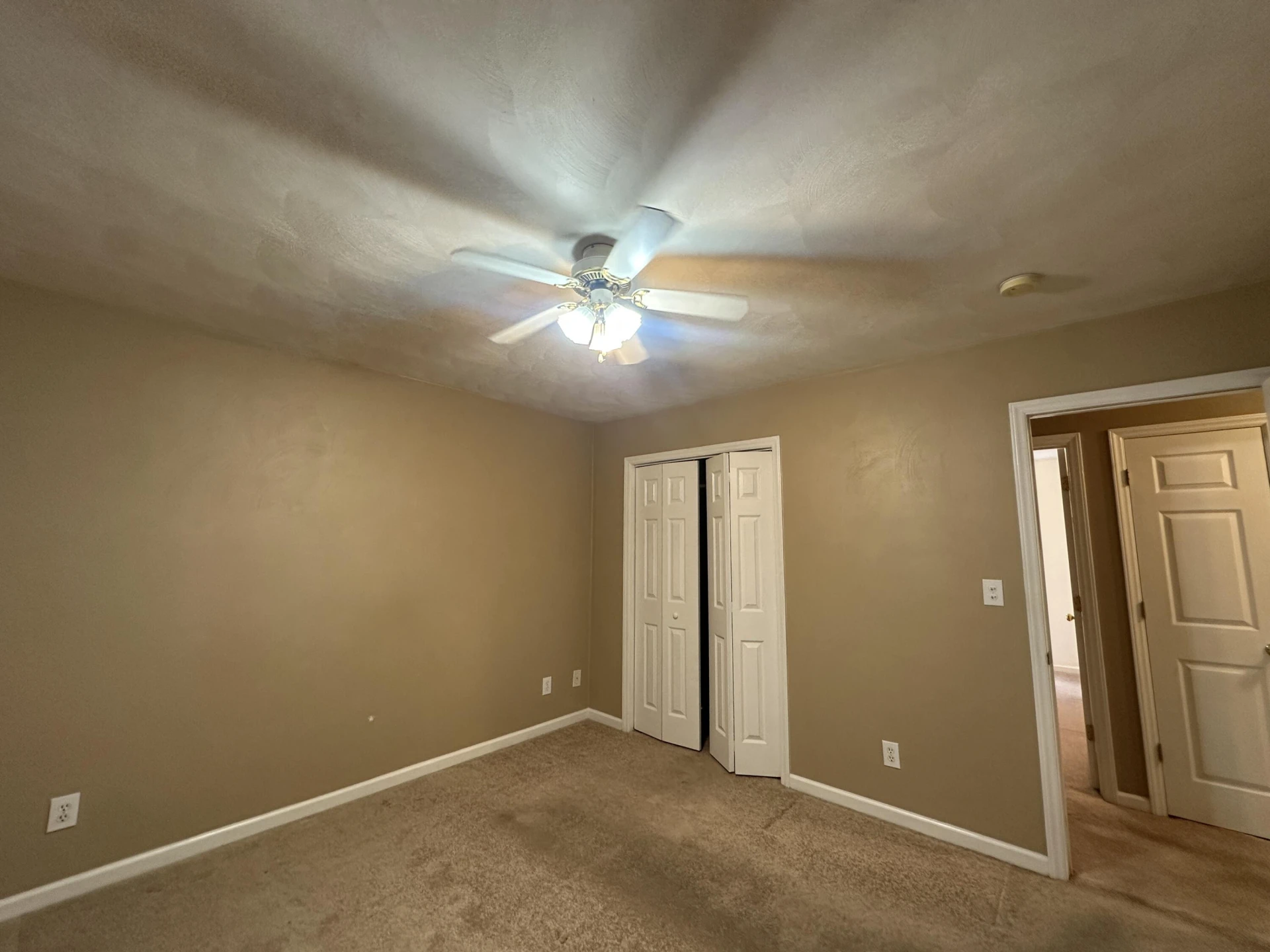 1621 24th ST NE - Photo 13