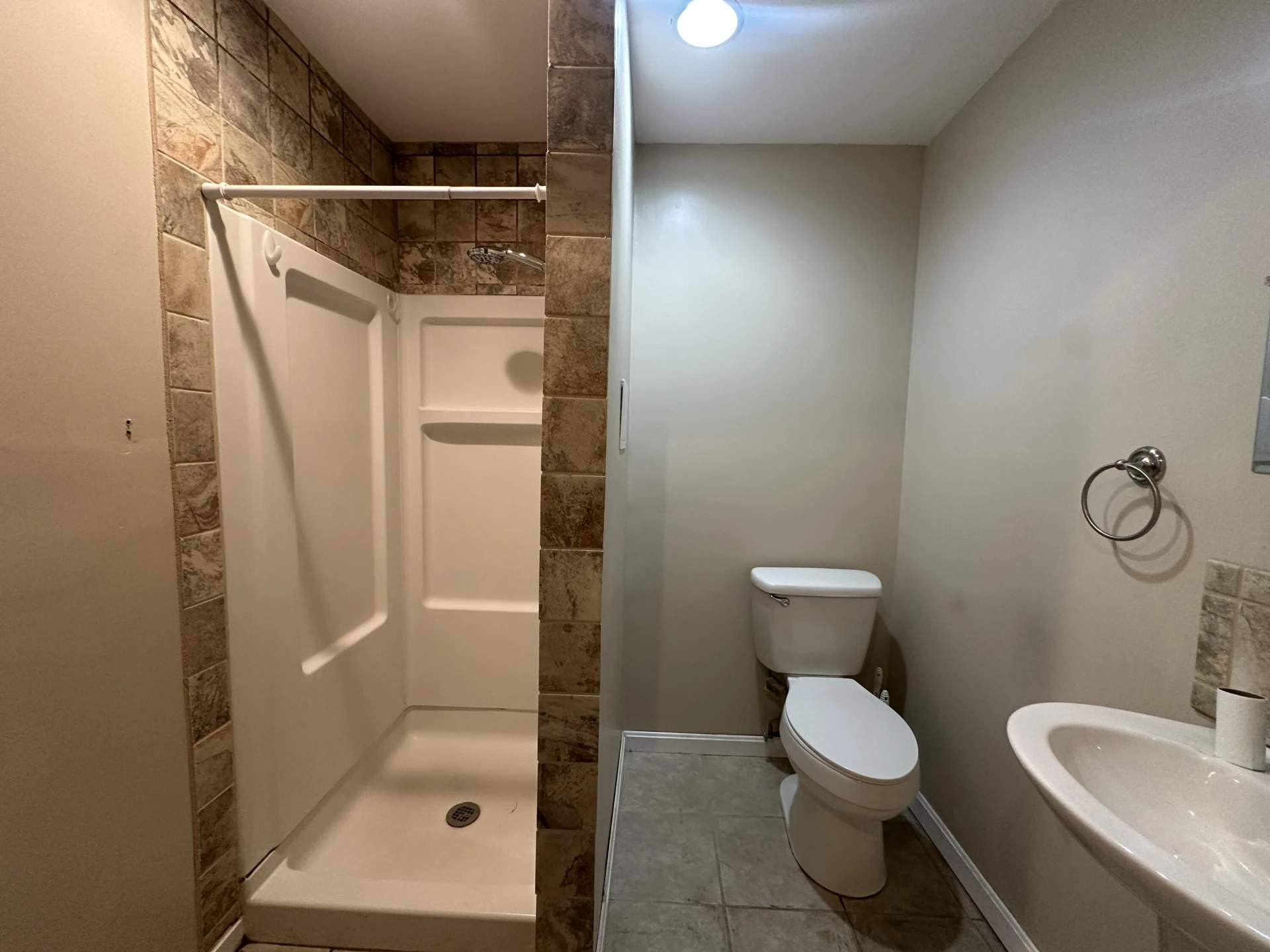 1621 24th ST NE - Photo 14