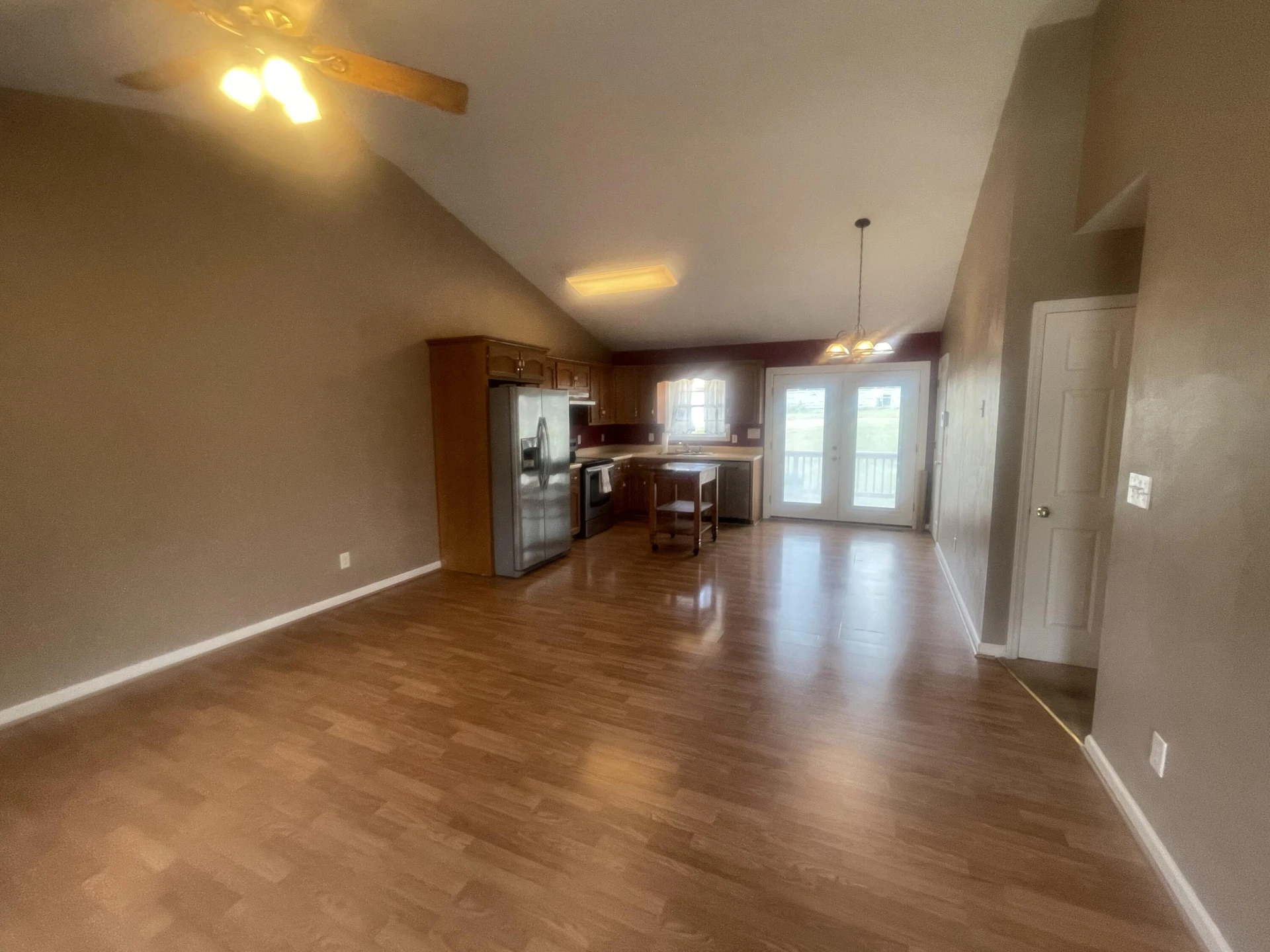 1621 24th ST NE - Photo 2