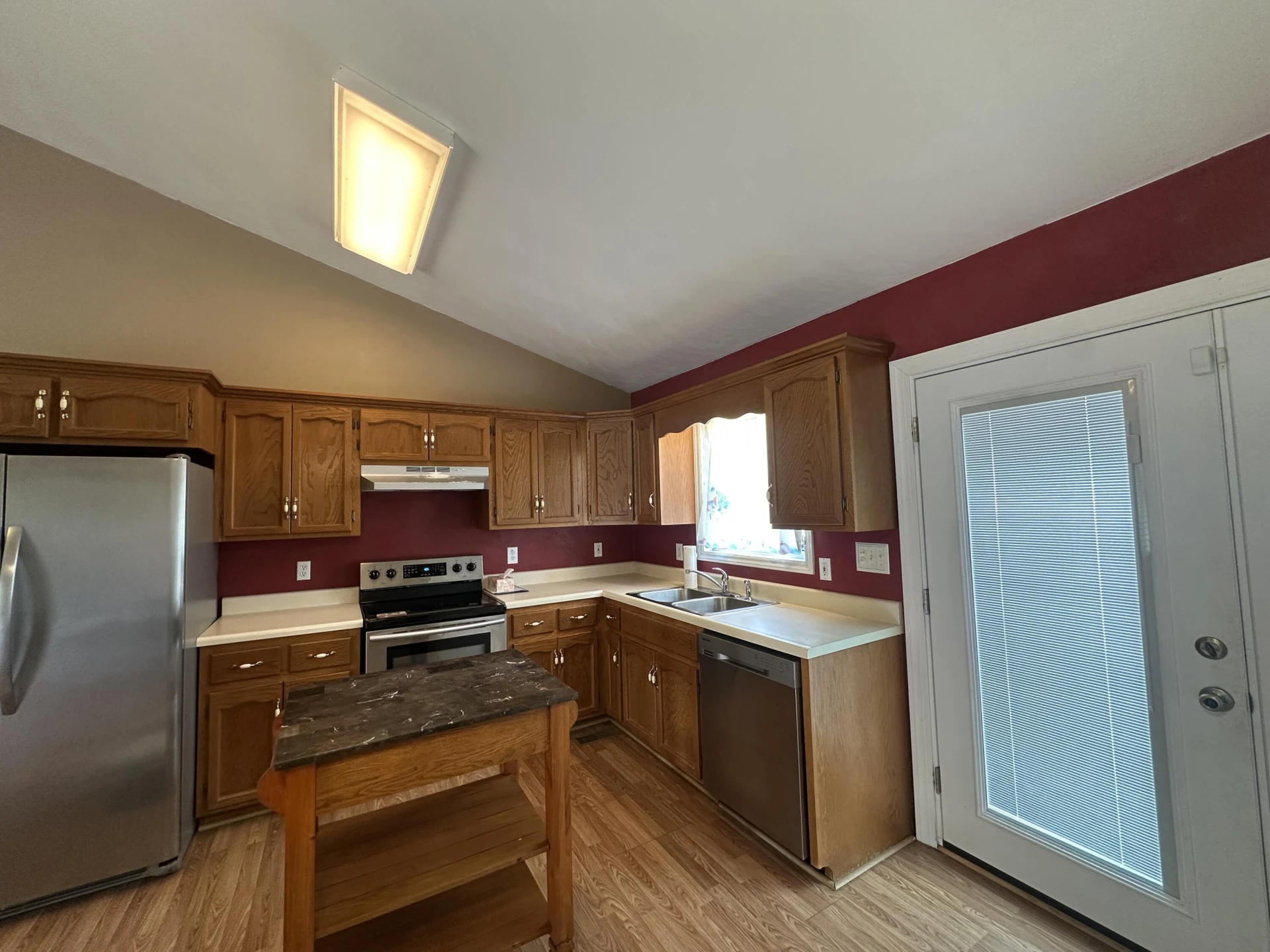 1621 24th ST NE - Photo 4