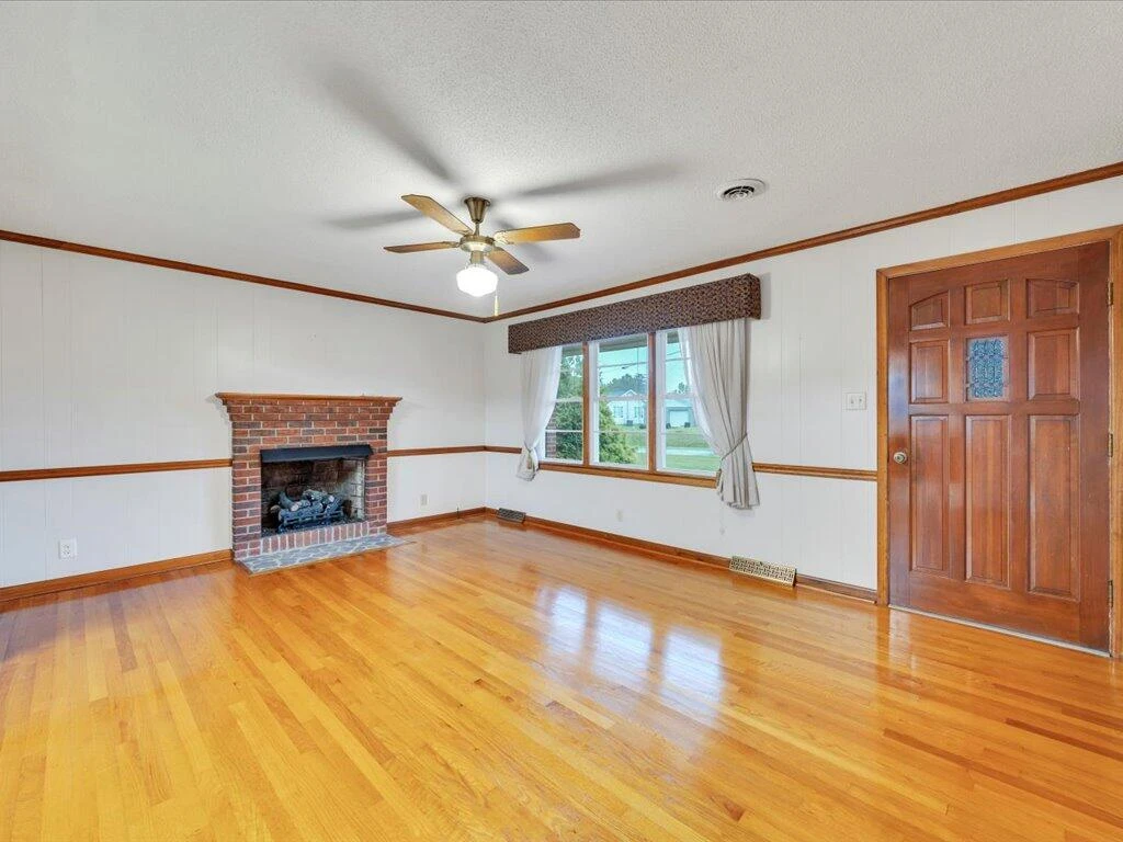 1630 County Line RD - Photo 3