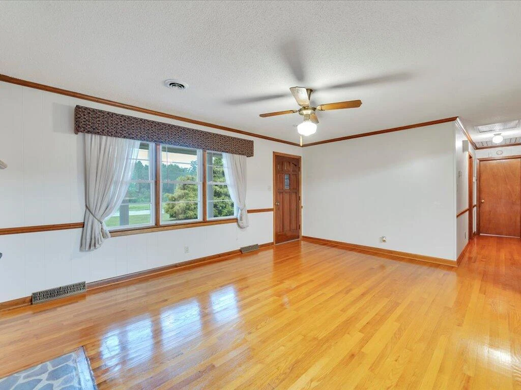 1630 County Line RD - Photo 4