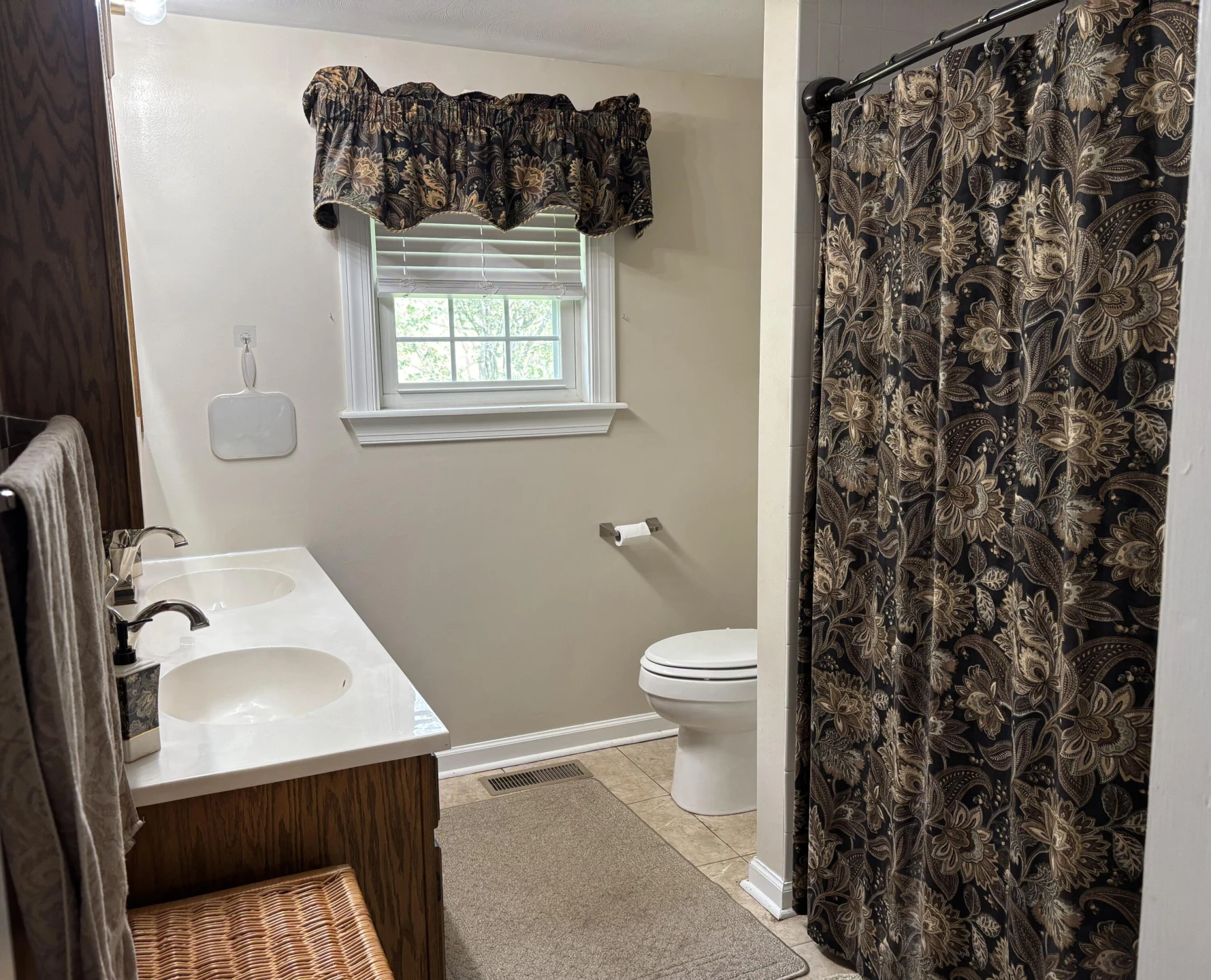 1235 Rock Spring RD - Photo 28