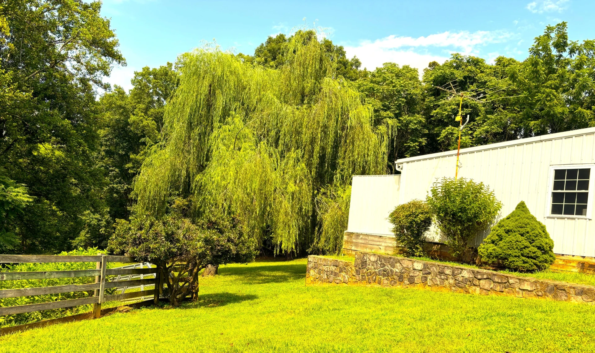 1235 Rock Spring RD - Photo 46