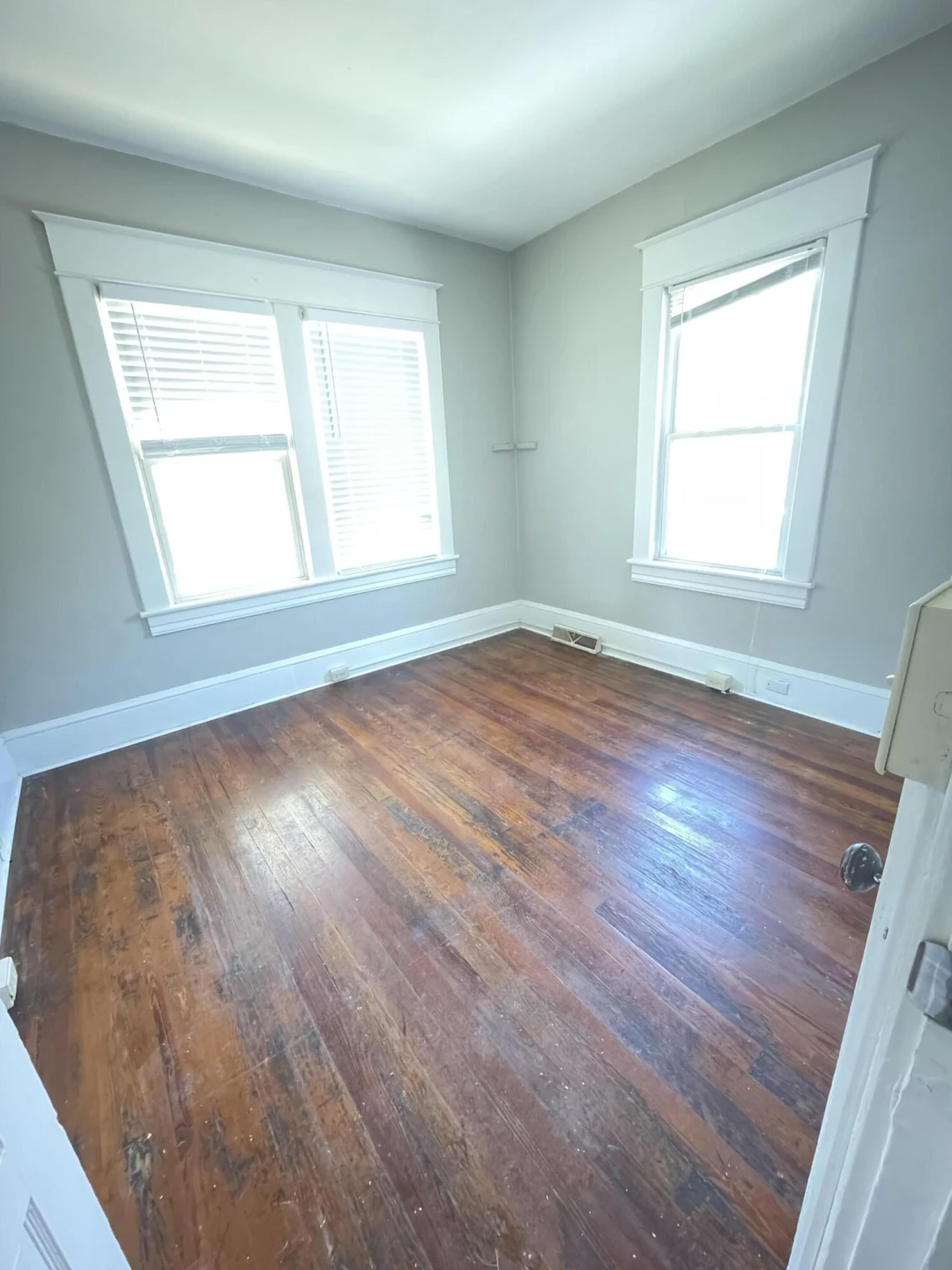 670 Morrill AVE SE - Photo 11