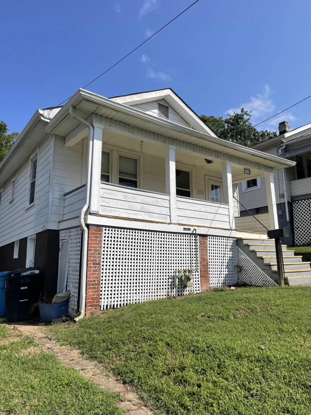 670 Morrill AVE SE - Photo 2