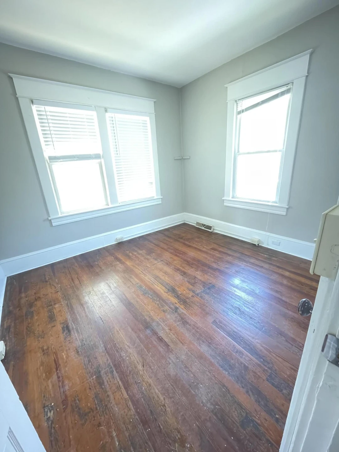 670 Morrill AVE SE - Photo 9