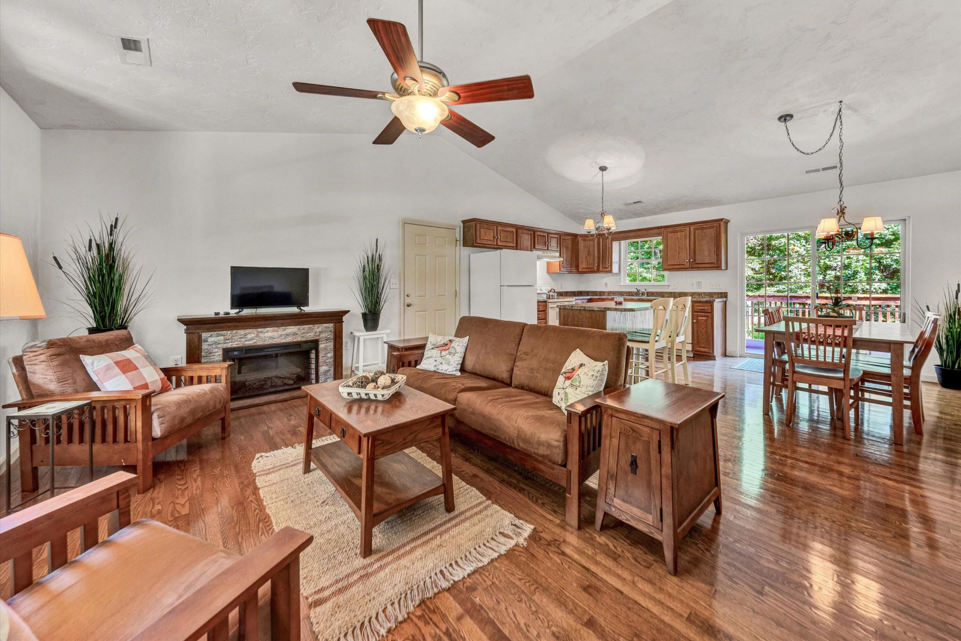 801 Indian Ridge DR - Photo 11