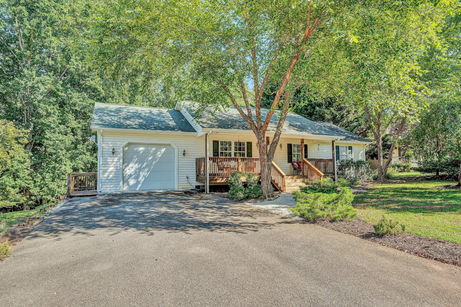 801 Indian Ridge DR - Photo 5