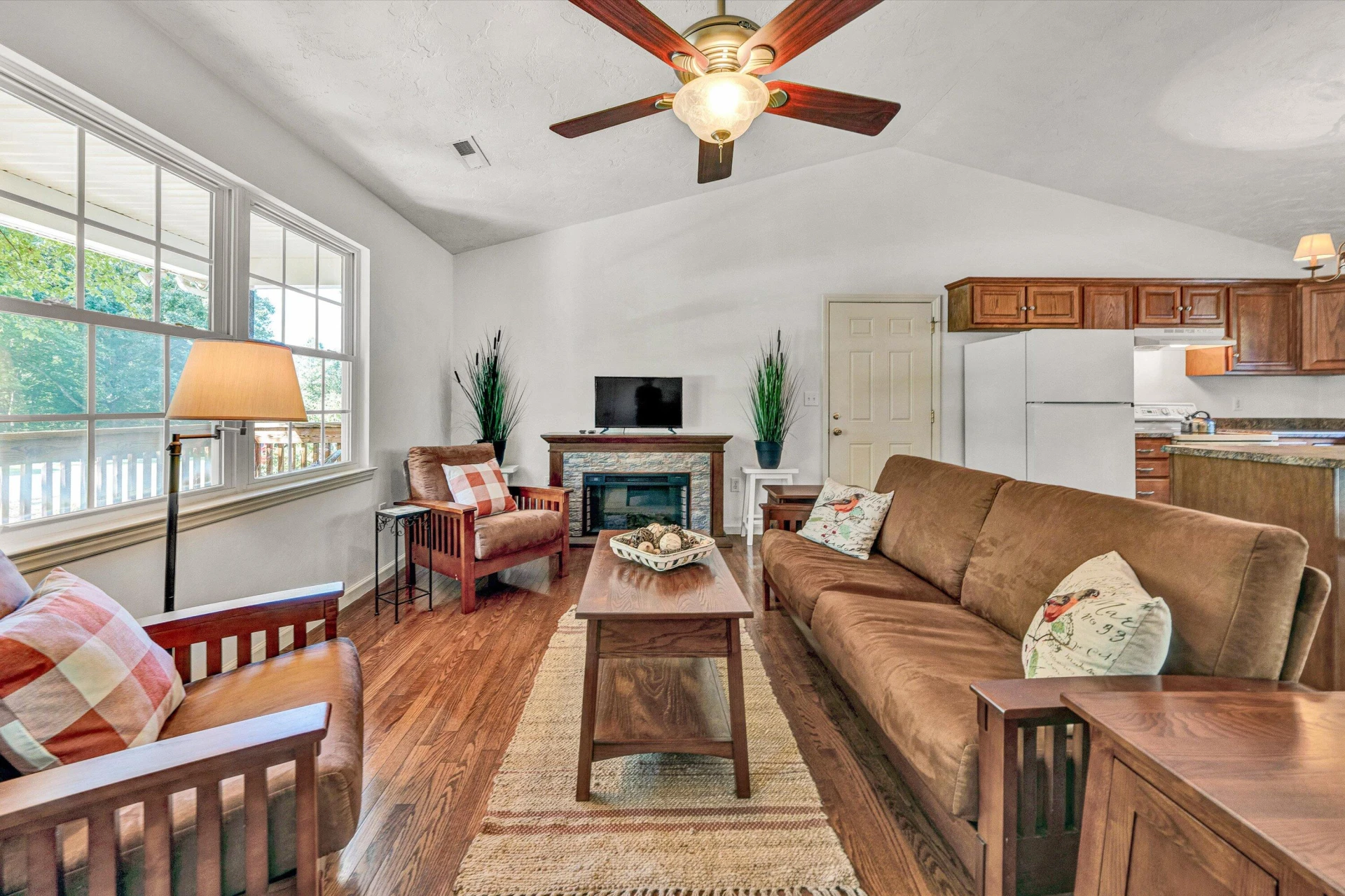 801 Indian Ridge DR - Photo 10