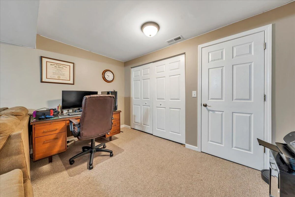 637 Catawba DR - Photo 23