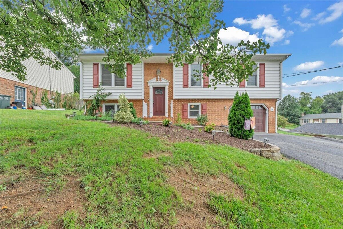 637 Catawba DR - Photo 43