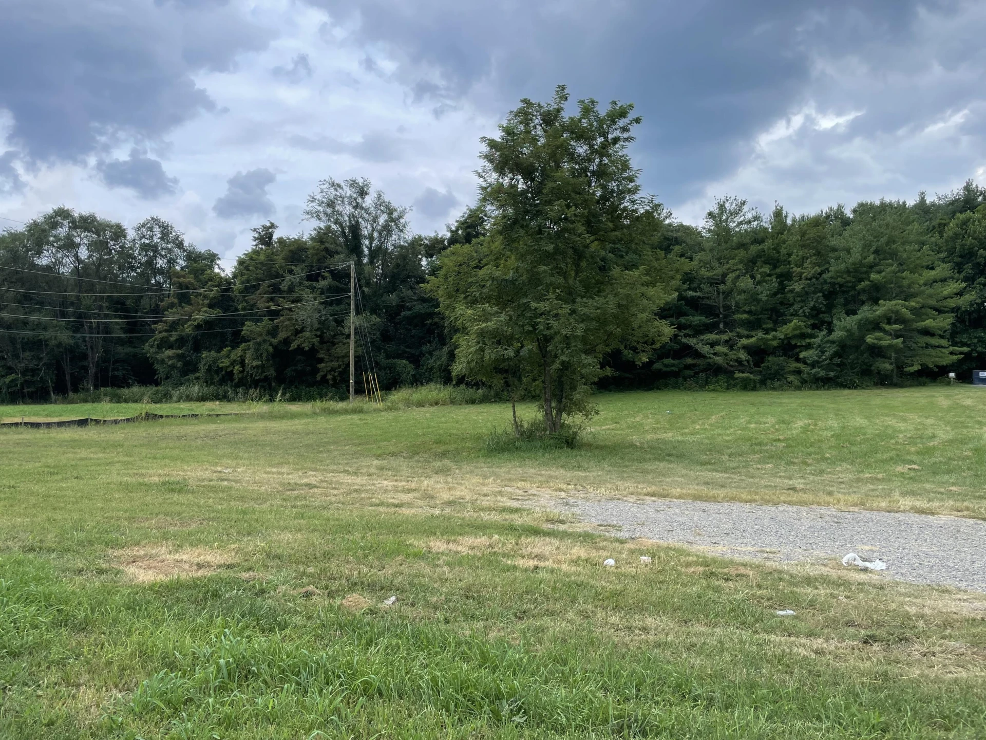 1213 Hardy RD - Photo 3