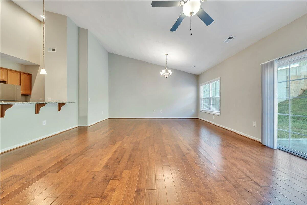37 Sunrise LN - Photo 4