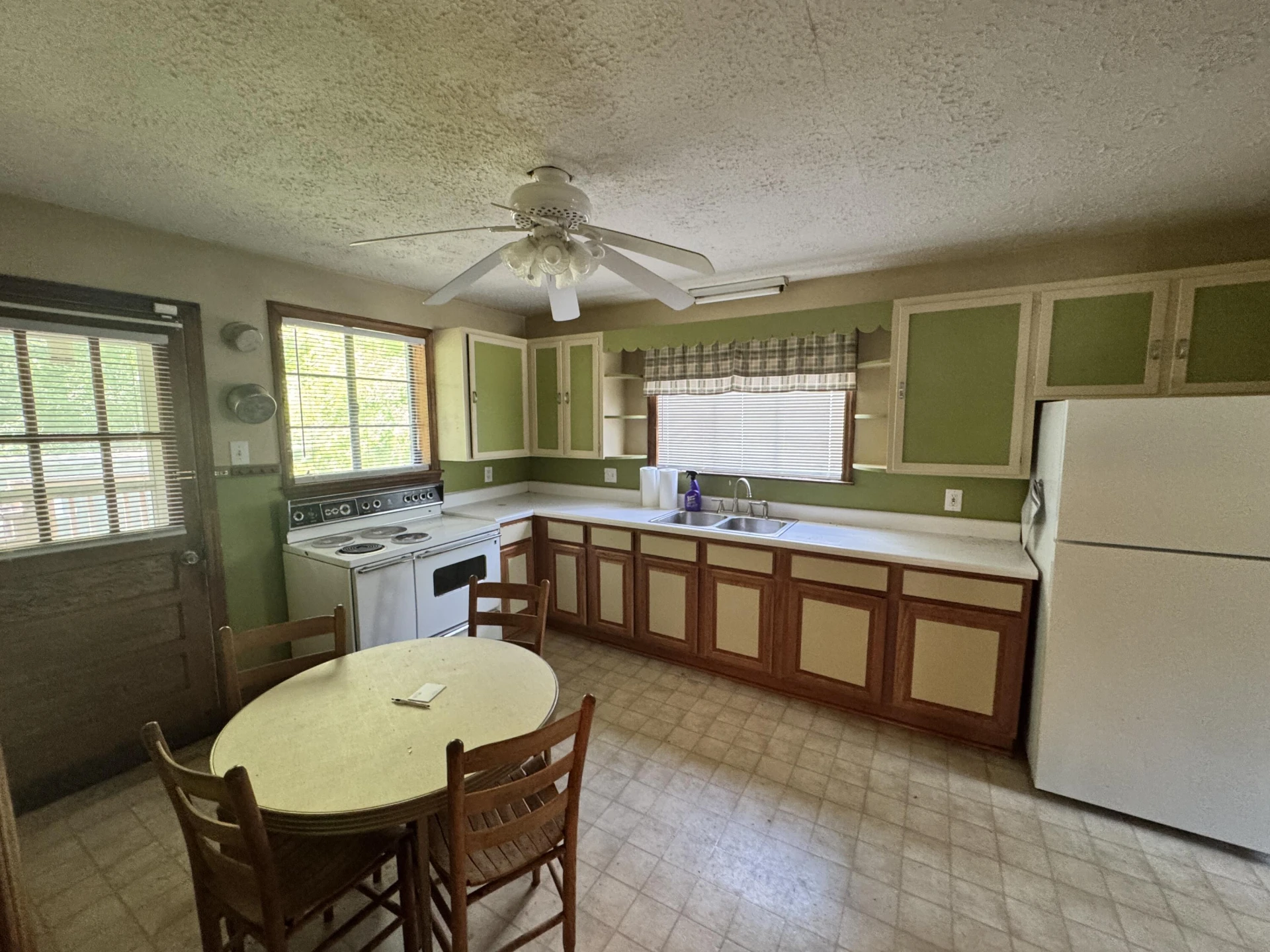 5509 Franklin RD - Photo 9