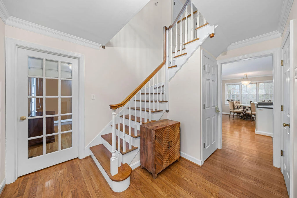 3528 Ridgecroft DR - Photo 4