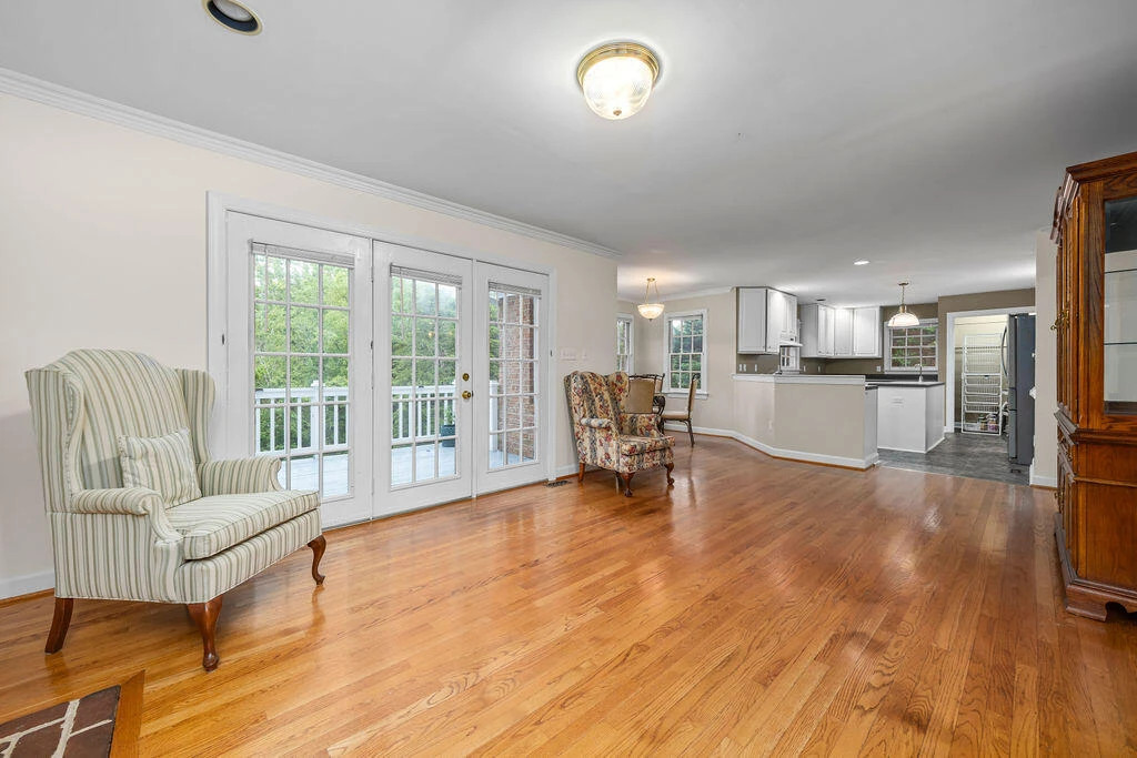 3528 Ridgecroft DR - Photo 8