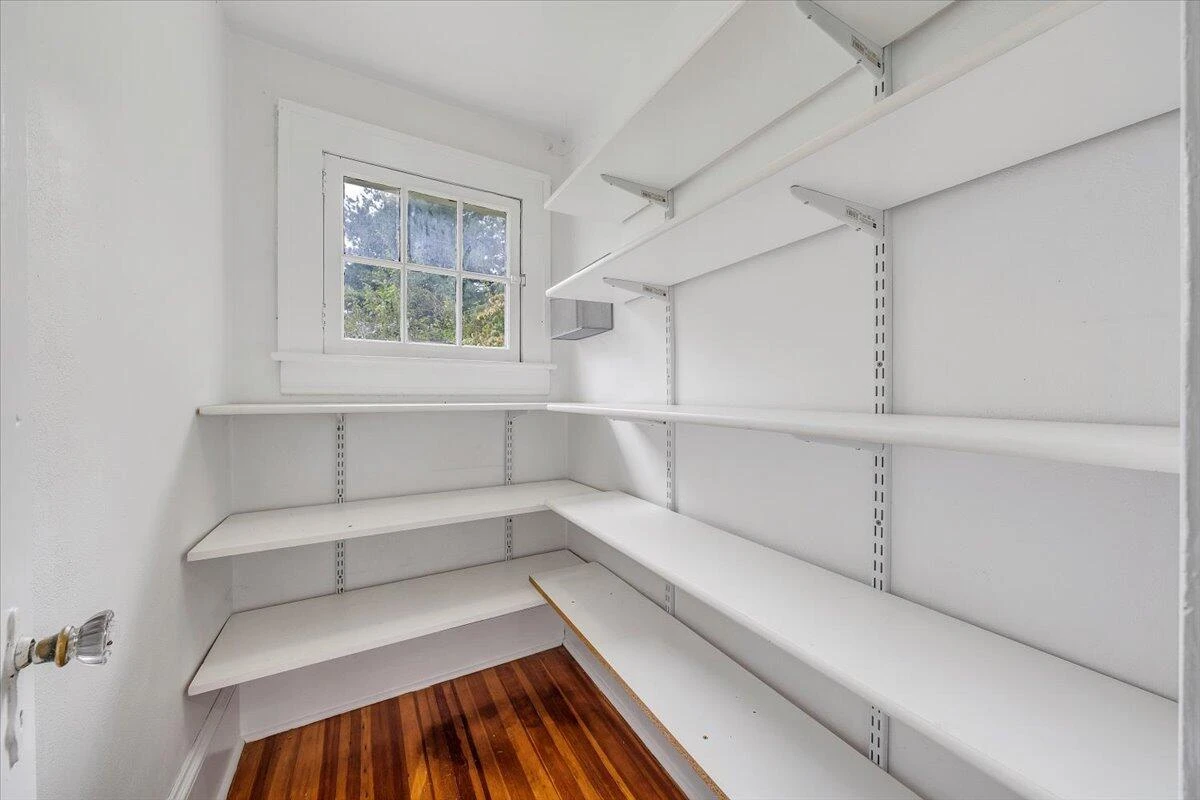 2633 Cedarhurst AVE NW - Photo 18