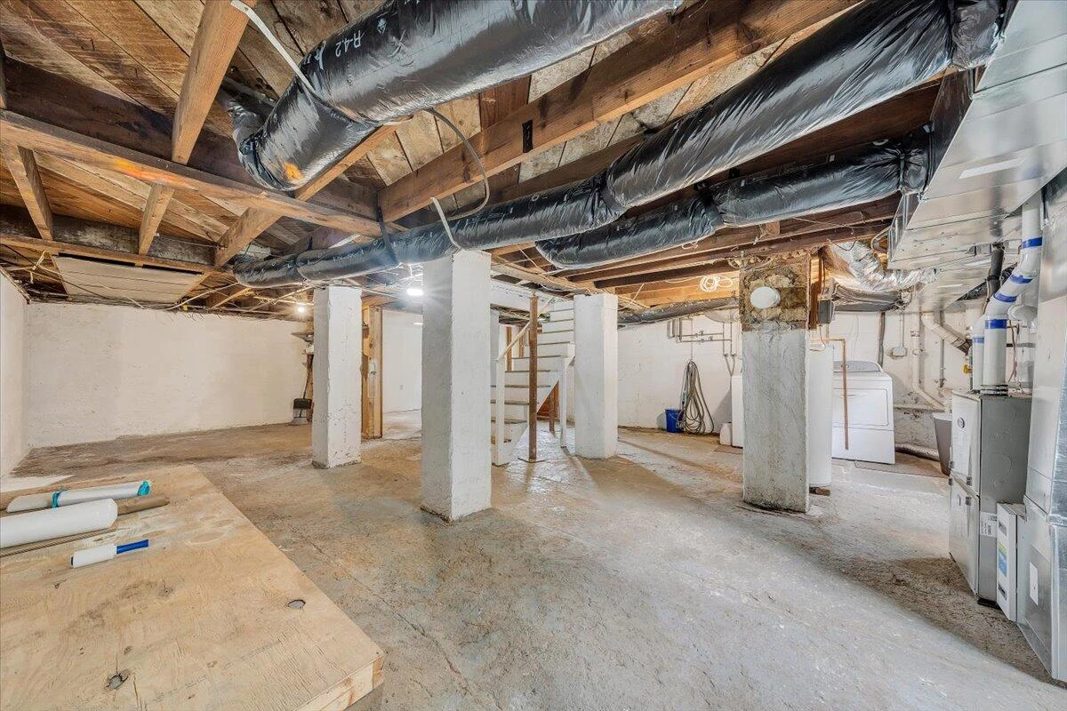 2633 Cedarhurst AVE NW - Photo 30