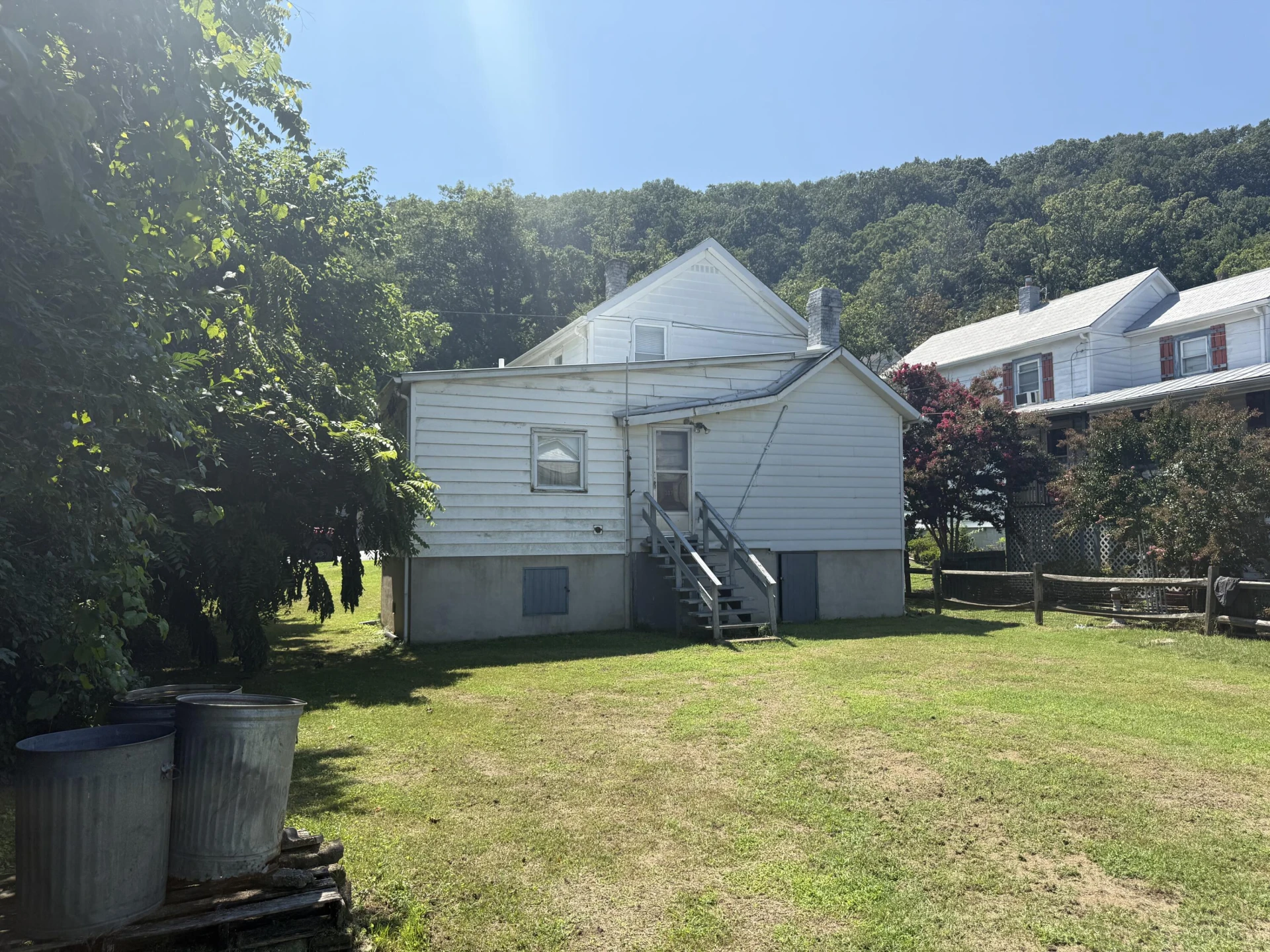 307 Market AVE - Photo 2