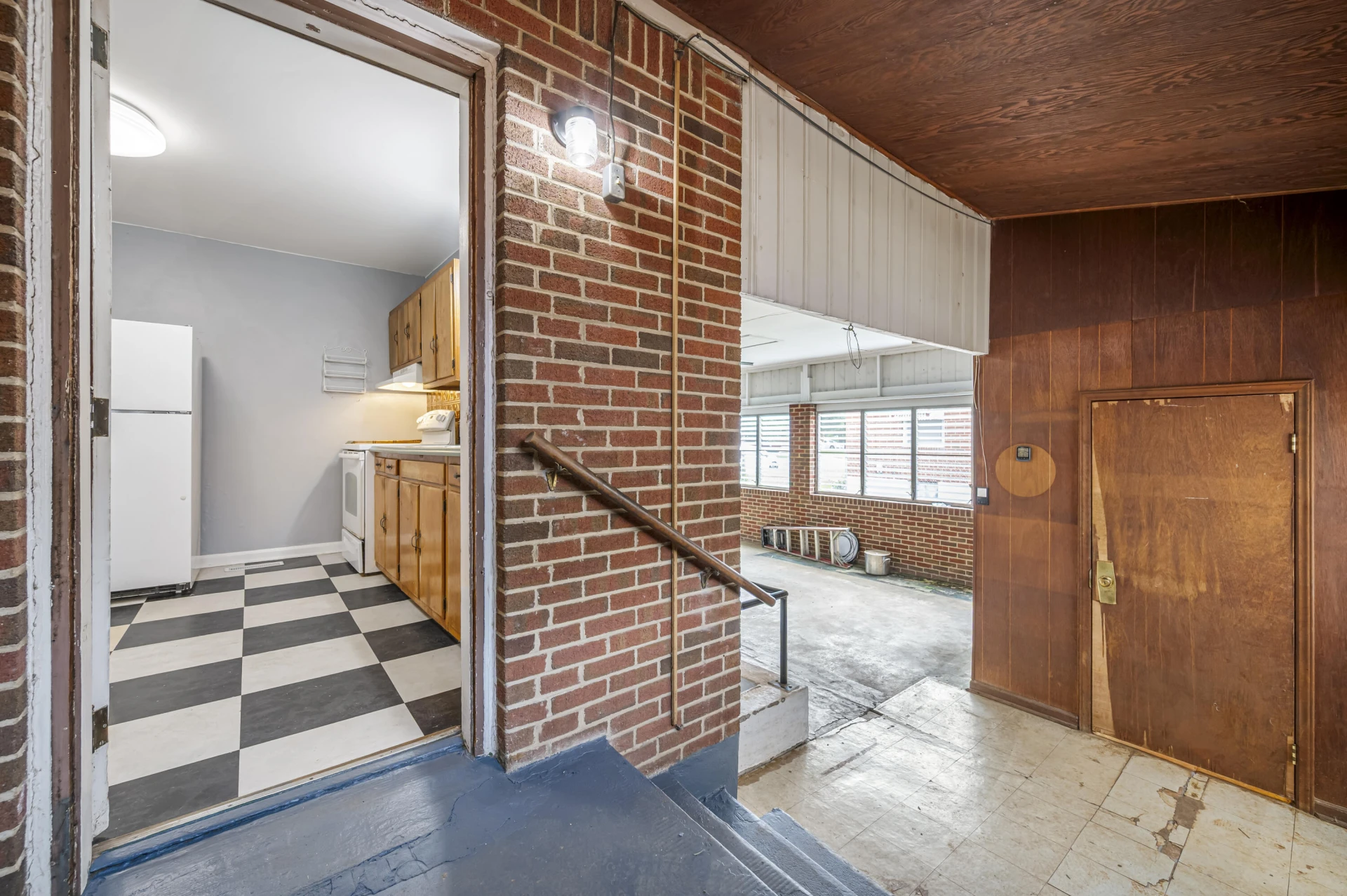 2628 Durham ST NW - Photo 21