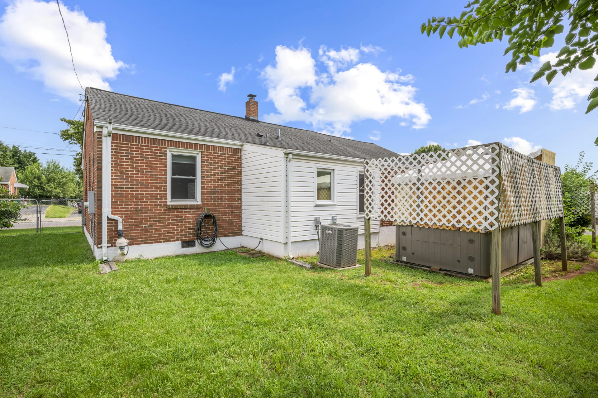 2628 Durham ST NW - Photo 38