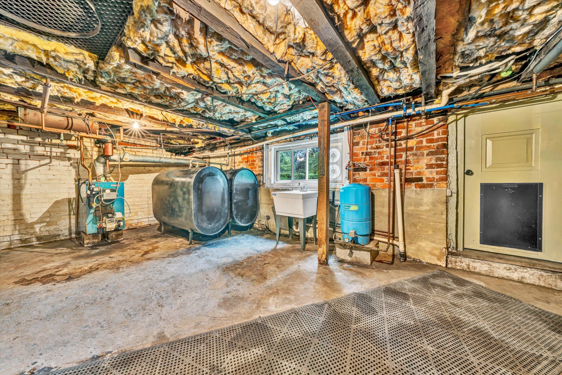 2498 Callaway RD - Photo 33