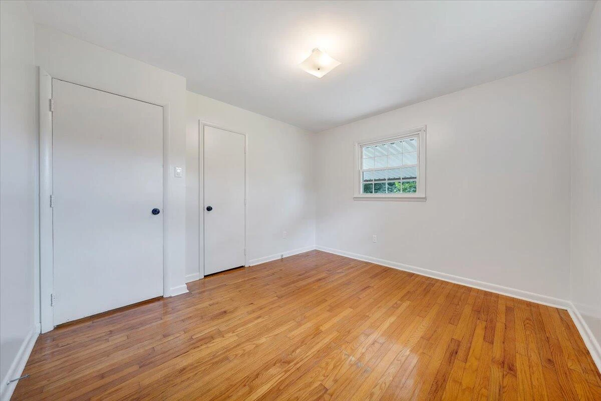 2029 S Hampshire AVE - Photo 14