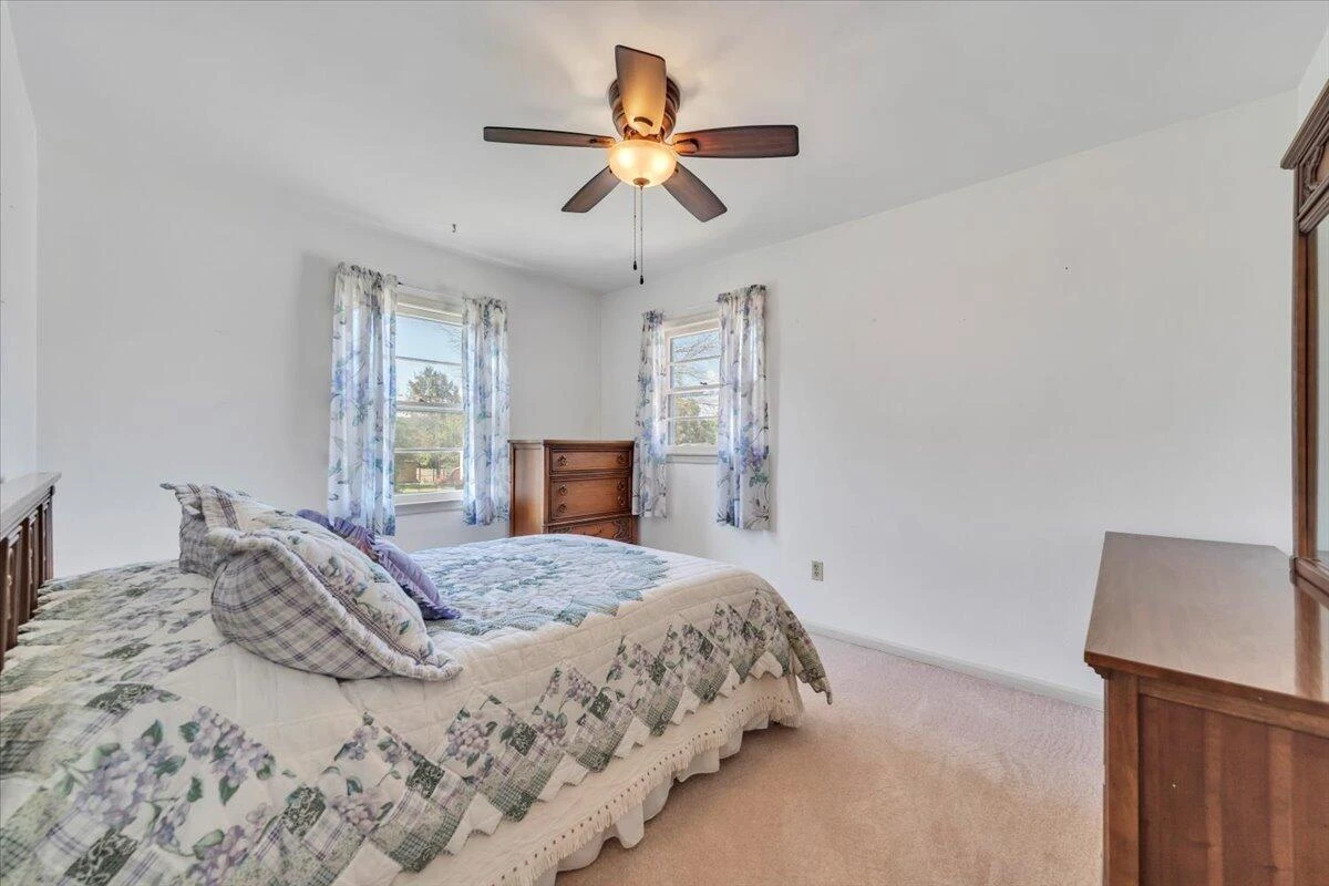 318 Clubhouse DR - Photo 28