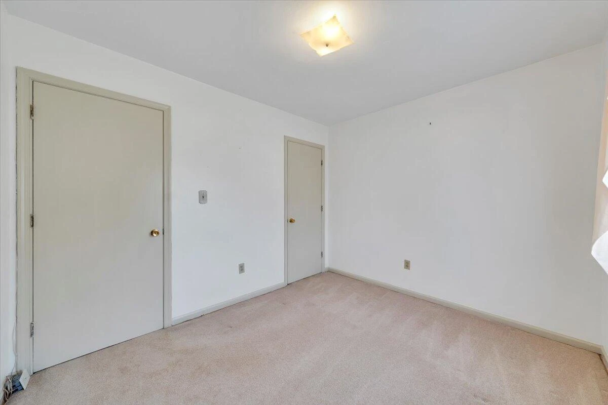 318 Clubhouse DR - Photo 31