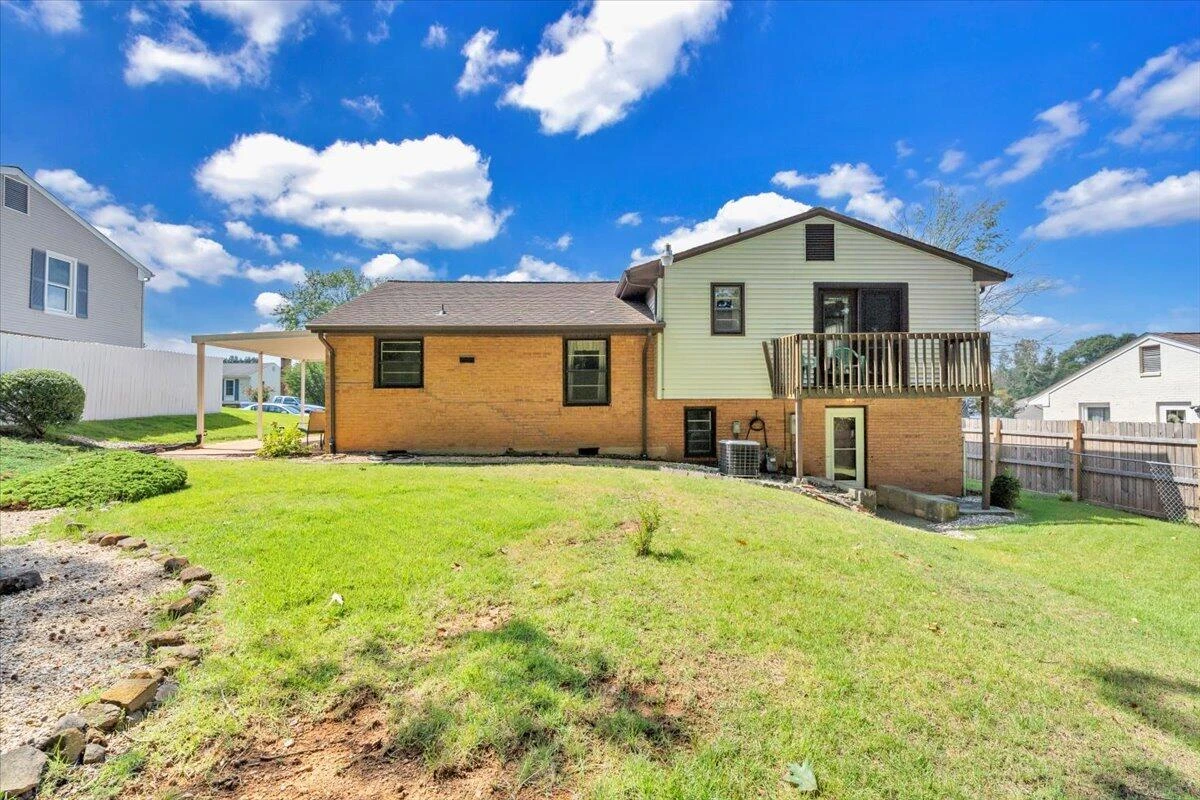 318 Clubhouse DR - Photo 39