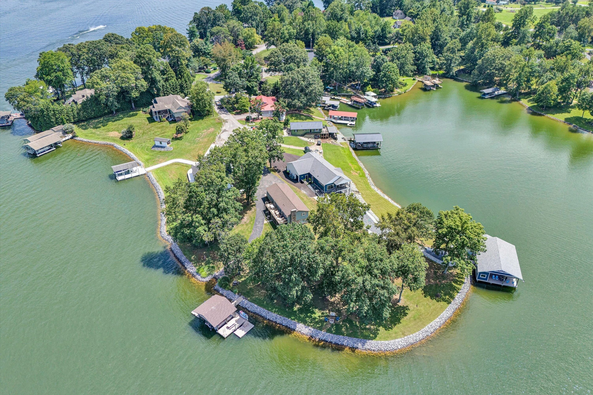 192 Twin Coves DR