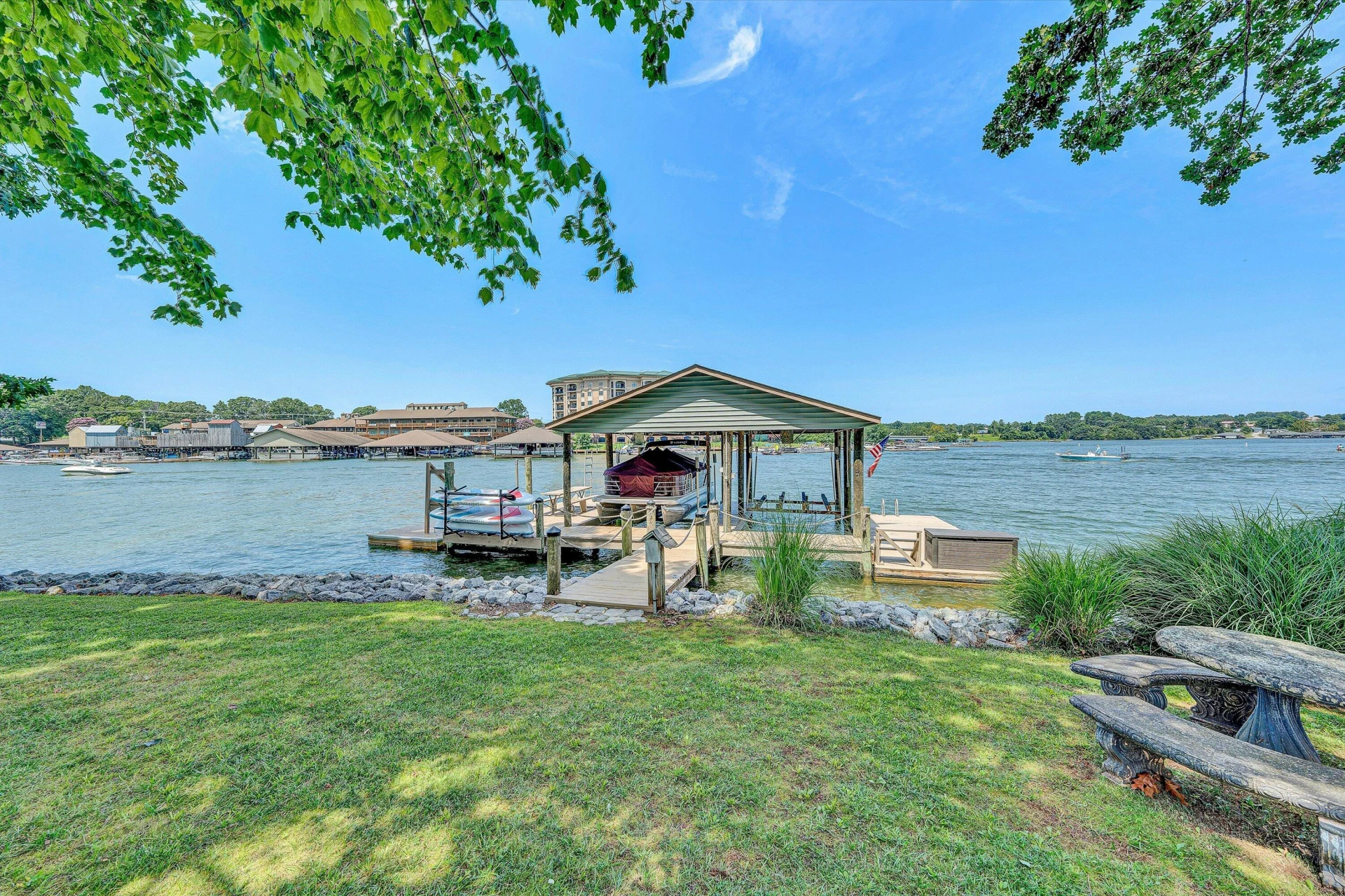 192 Twin Coves DR - Photo 38