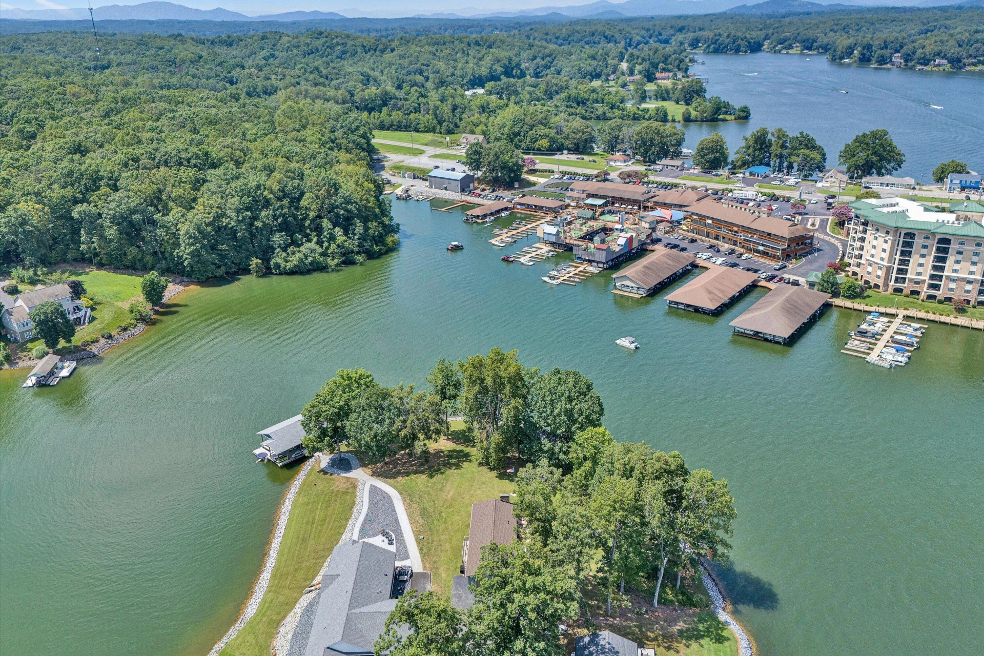192 Twin Coves DR - Photo 52