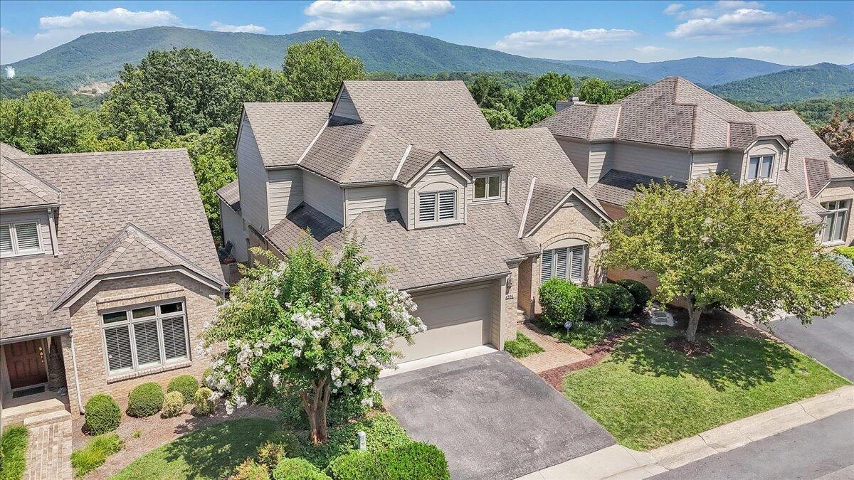 4994 Hunting Hills CIR - Photo 2
