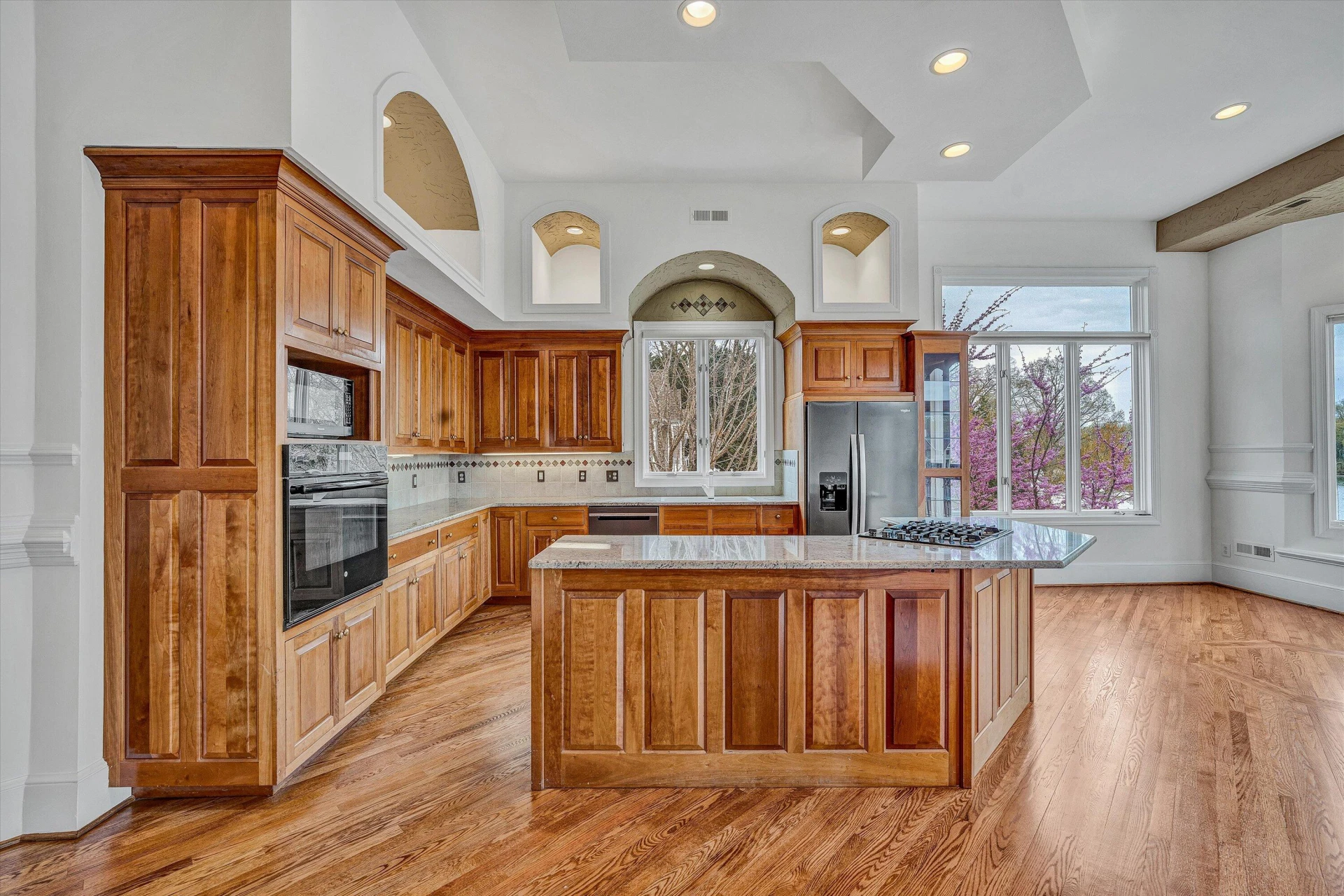 720 Boardwalk DR - Photo 12
