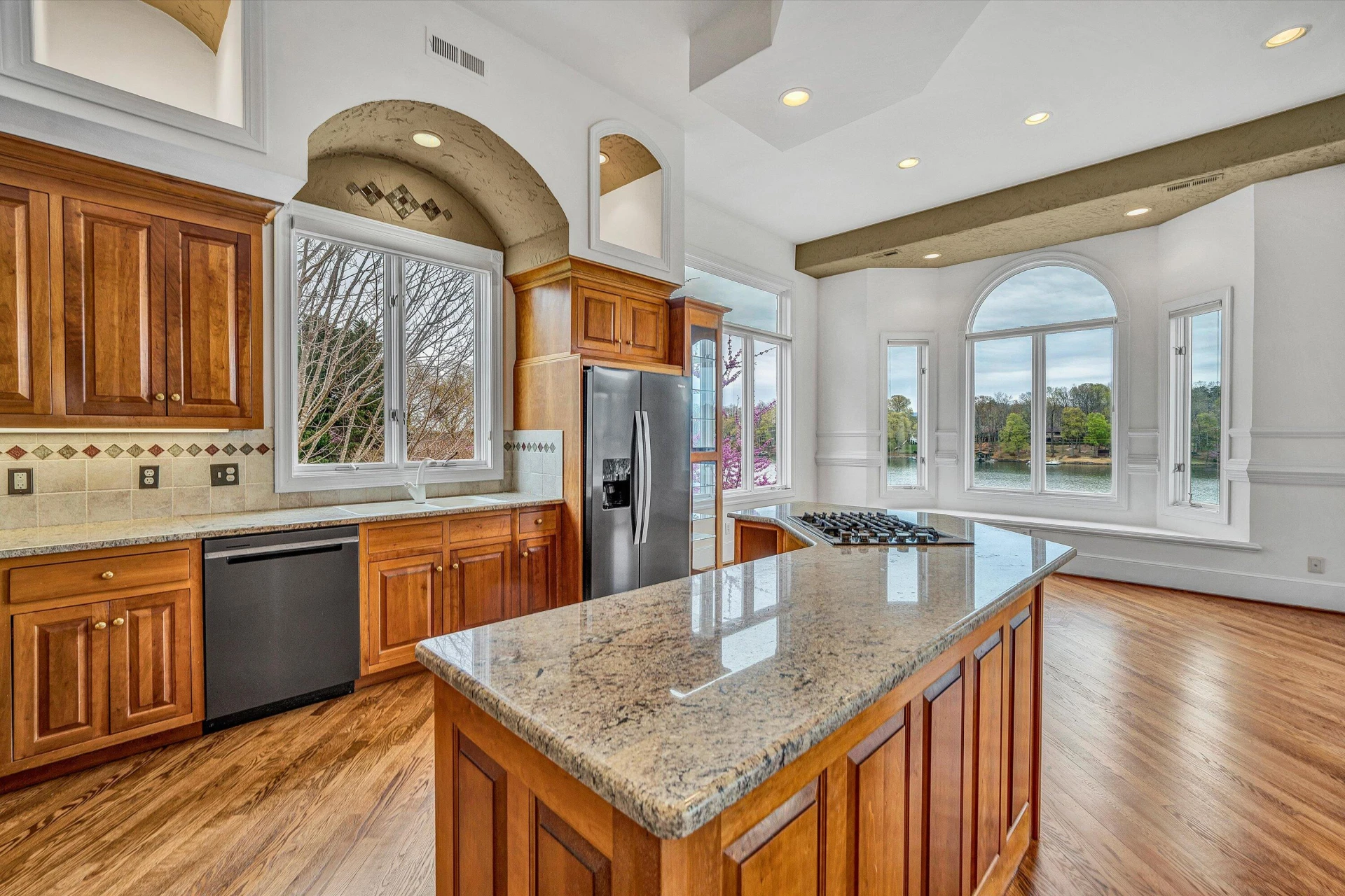 720 Boardwalk DR - Photo 13