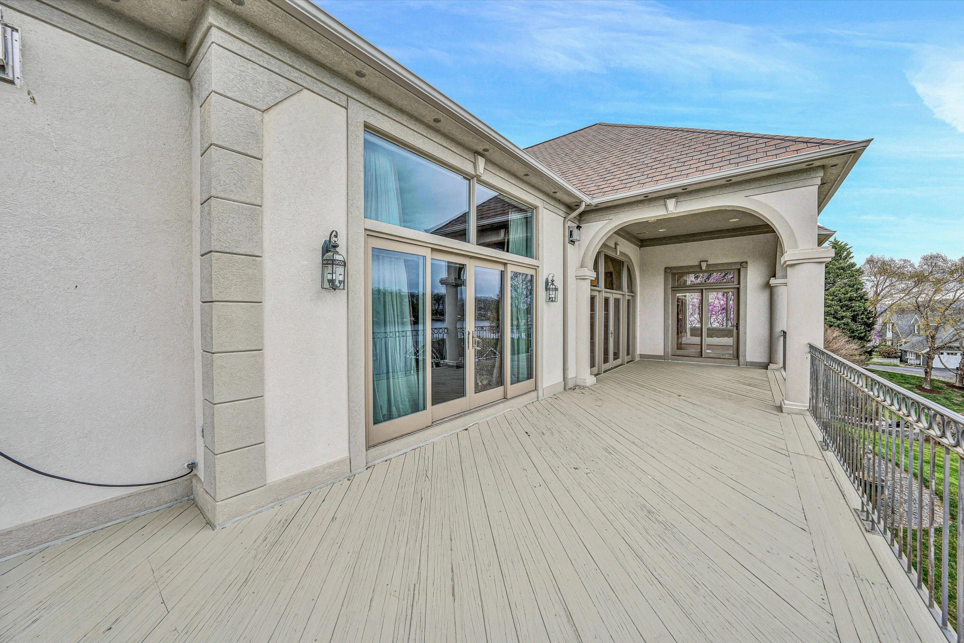 720 Boardwalk DR - Photo 21