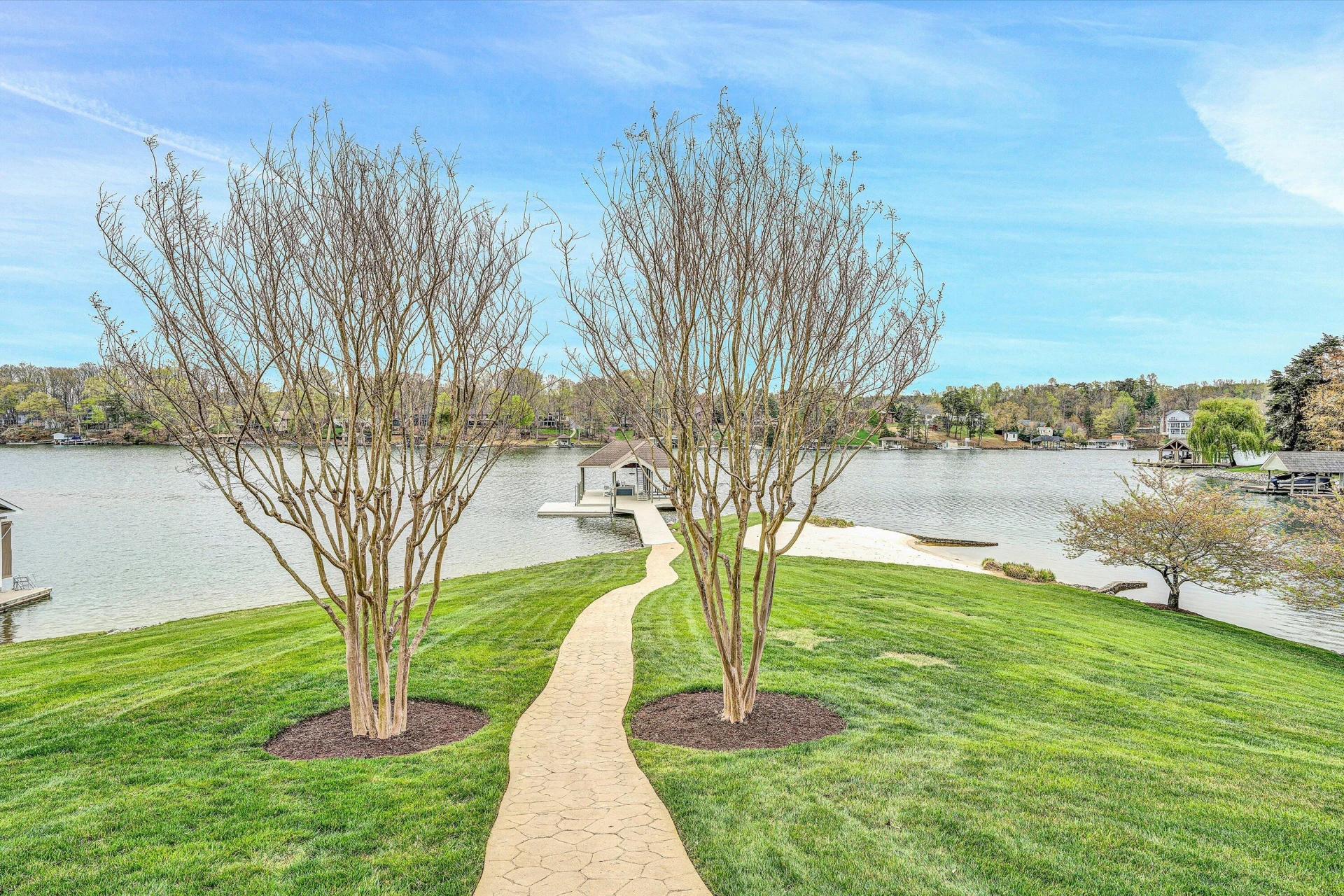 720 Boardwalk DR - Photo 22