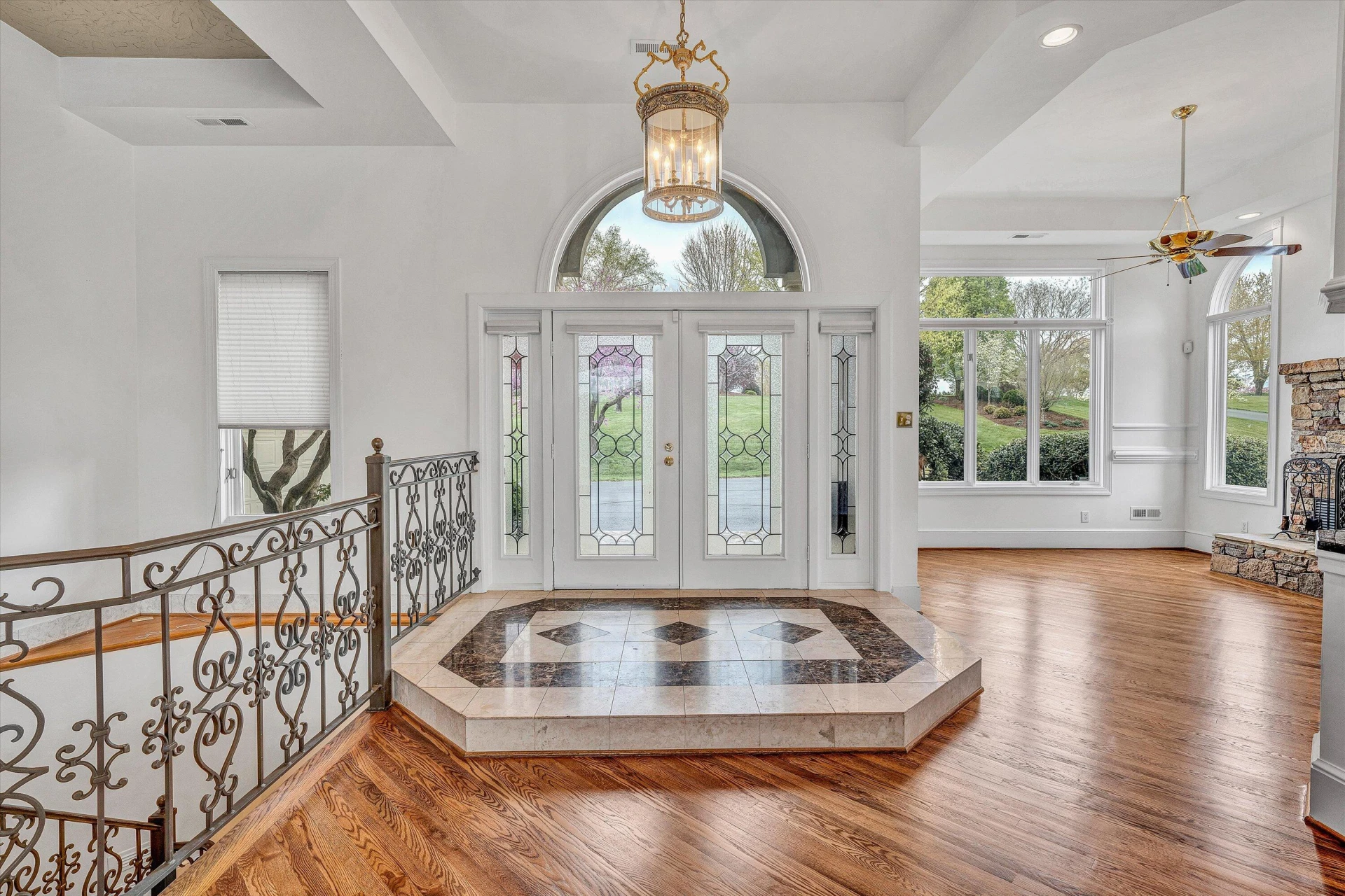 720 Boardwalk DR - Photo 8
