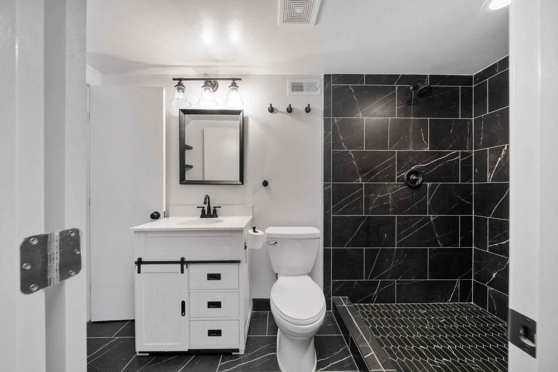 2812 Arrington DR NE - Photo 14