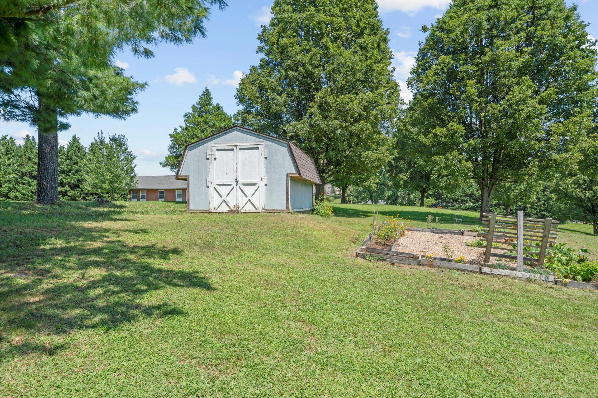 2812 Arrington DR NE - Photo 20