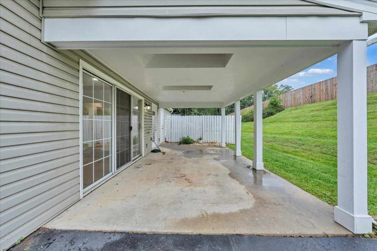 3221 Winterberry DR - Photo 29
