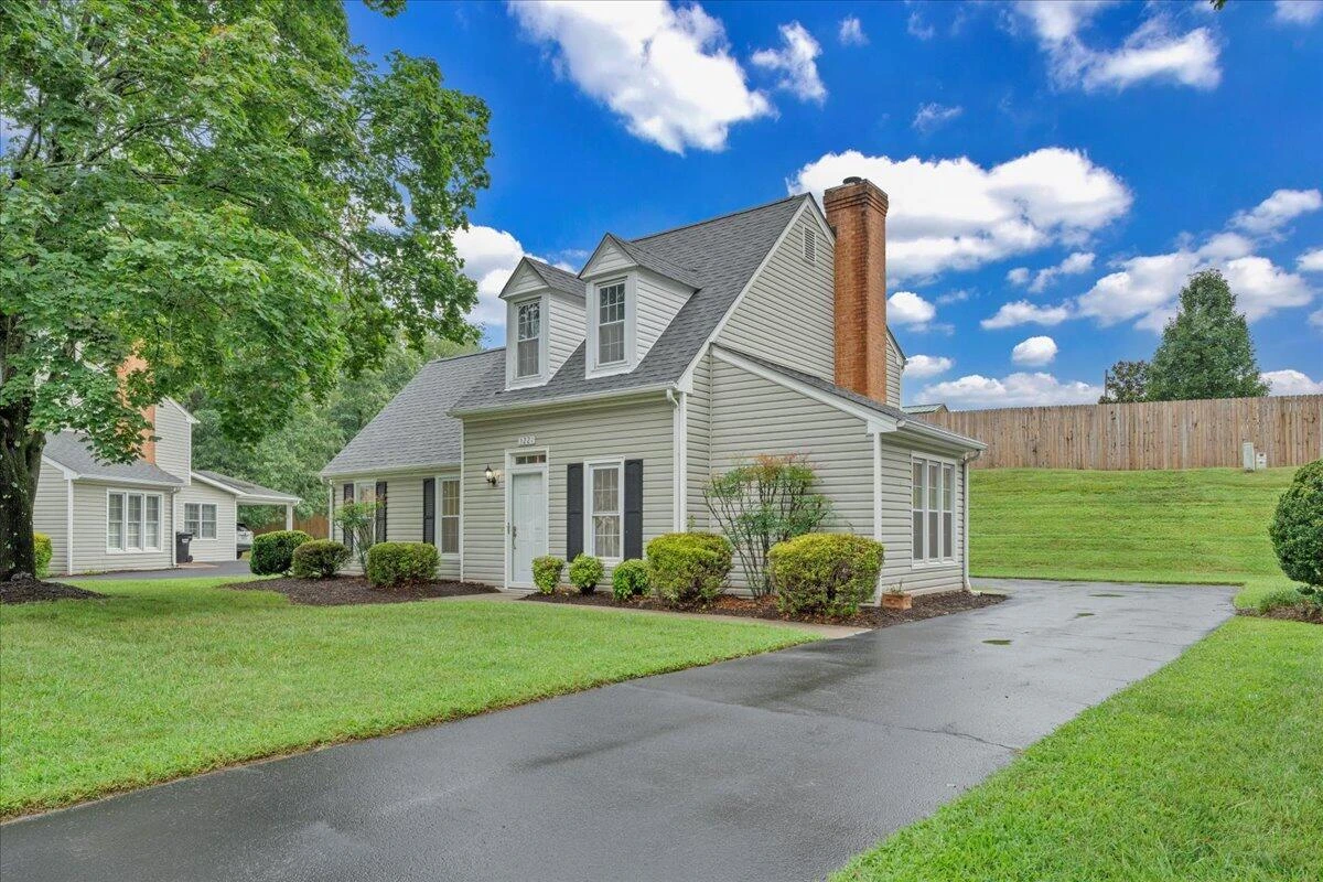 3221 Winterberry DR - Photo 32