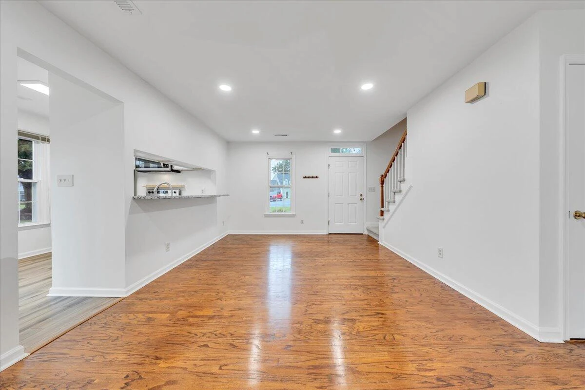 3221 Winterberry DR - Photo 9