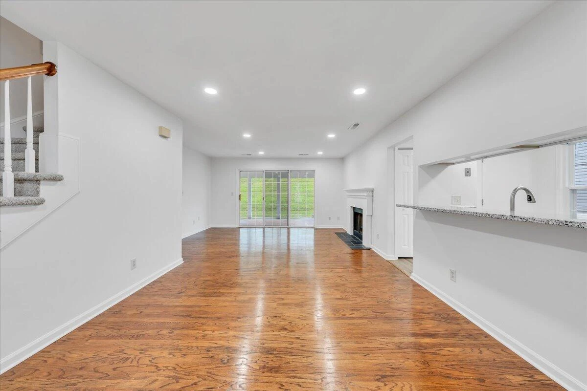 3221 Winterberry DR - Photo 11