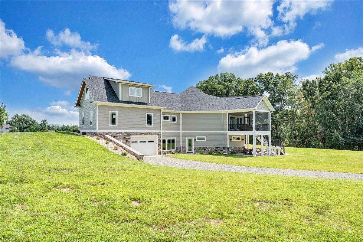 737 Camellia PL - Photo 3