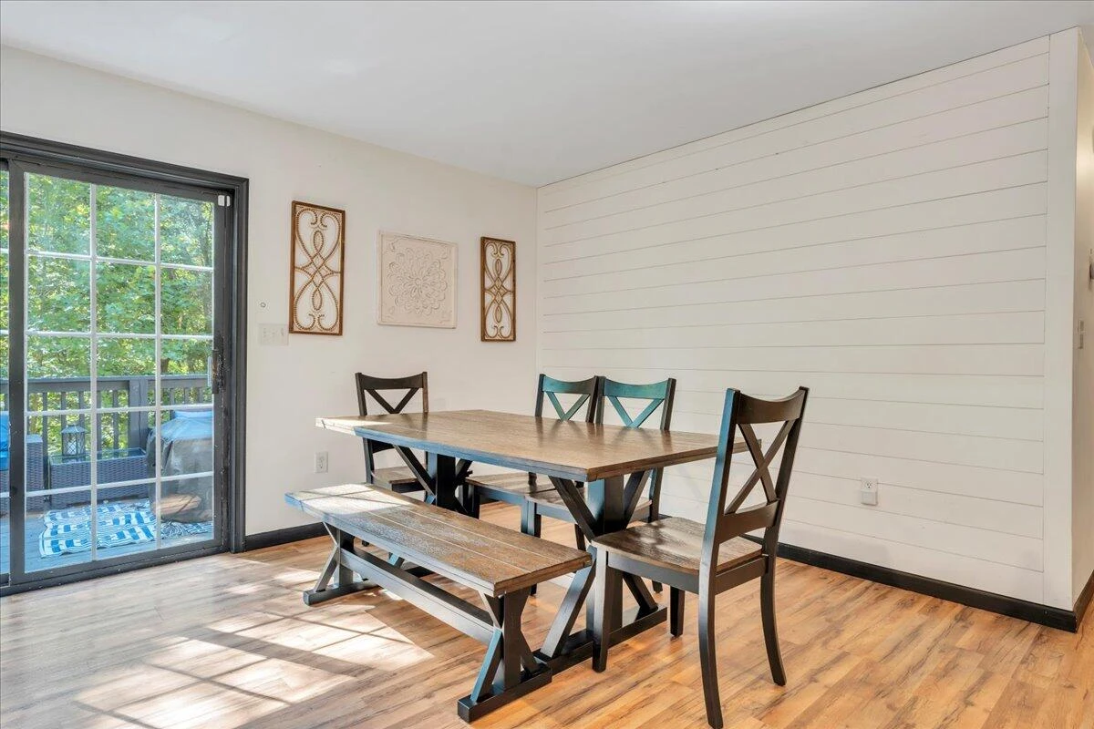 709 Forest Lawn DR - Photo 8