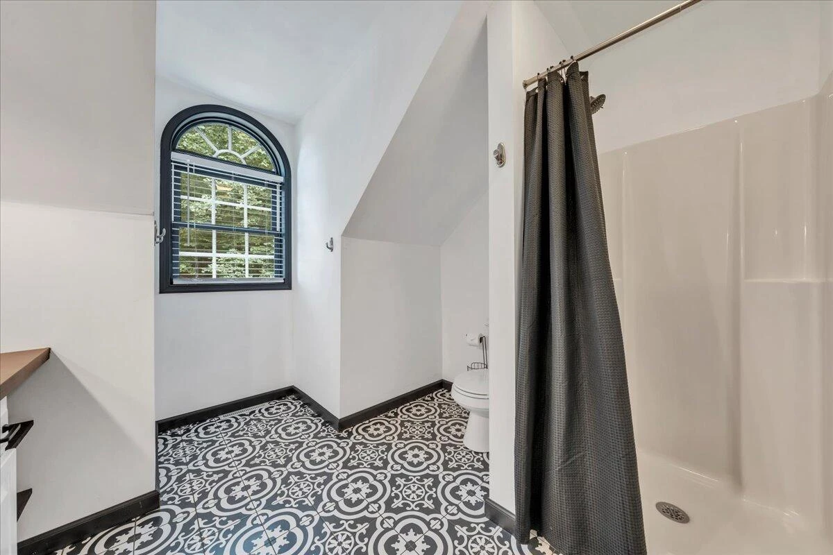 709 Forest Lawn DR - Photo 23